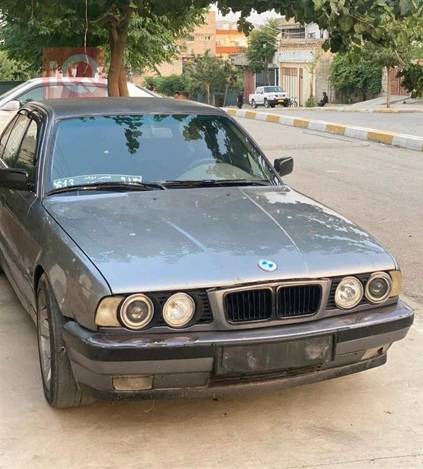 بی ئێم دەبڵیو سیریەس 5 1993  بۆ فرۆشتن لە عێراق - دۆکان